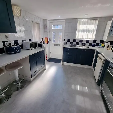 2 Bed In Oc-w793 بيت للعطل ويتبي