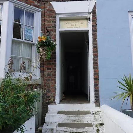 2 Bed In Oc-w793 * Whitby